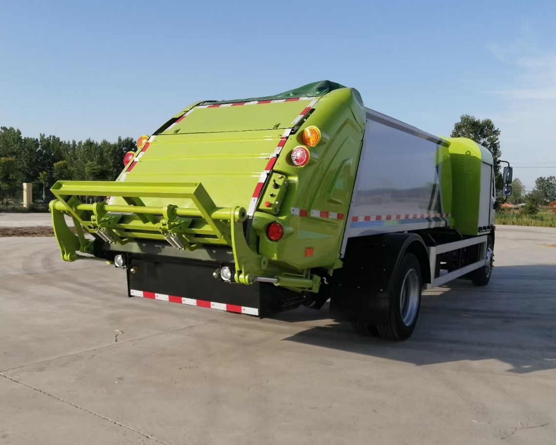 8吨东风凯普特纯电动压缩垃圾车