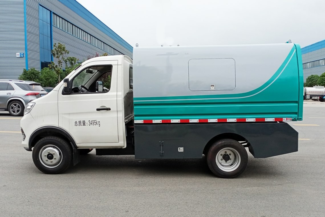 东风纯电动箱式垃圾车