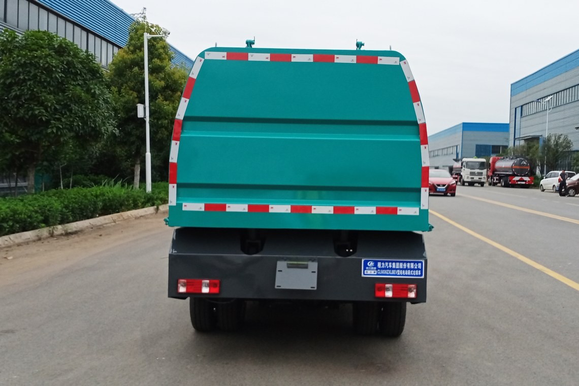 东风纯电动箱式垃圾车