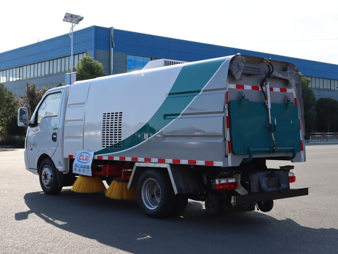 东风途逸纯电动扫路车