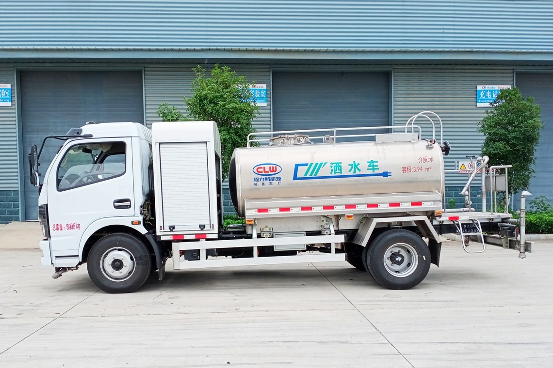 东风凯普特5方纯电动洒水车