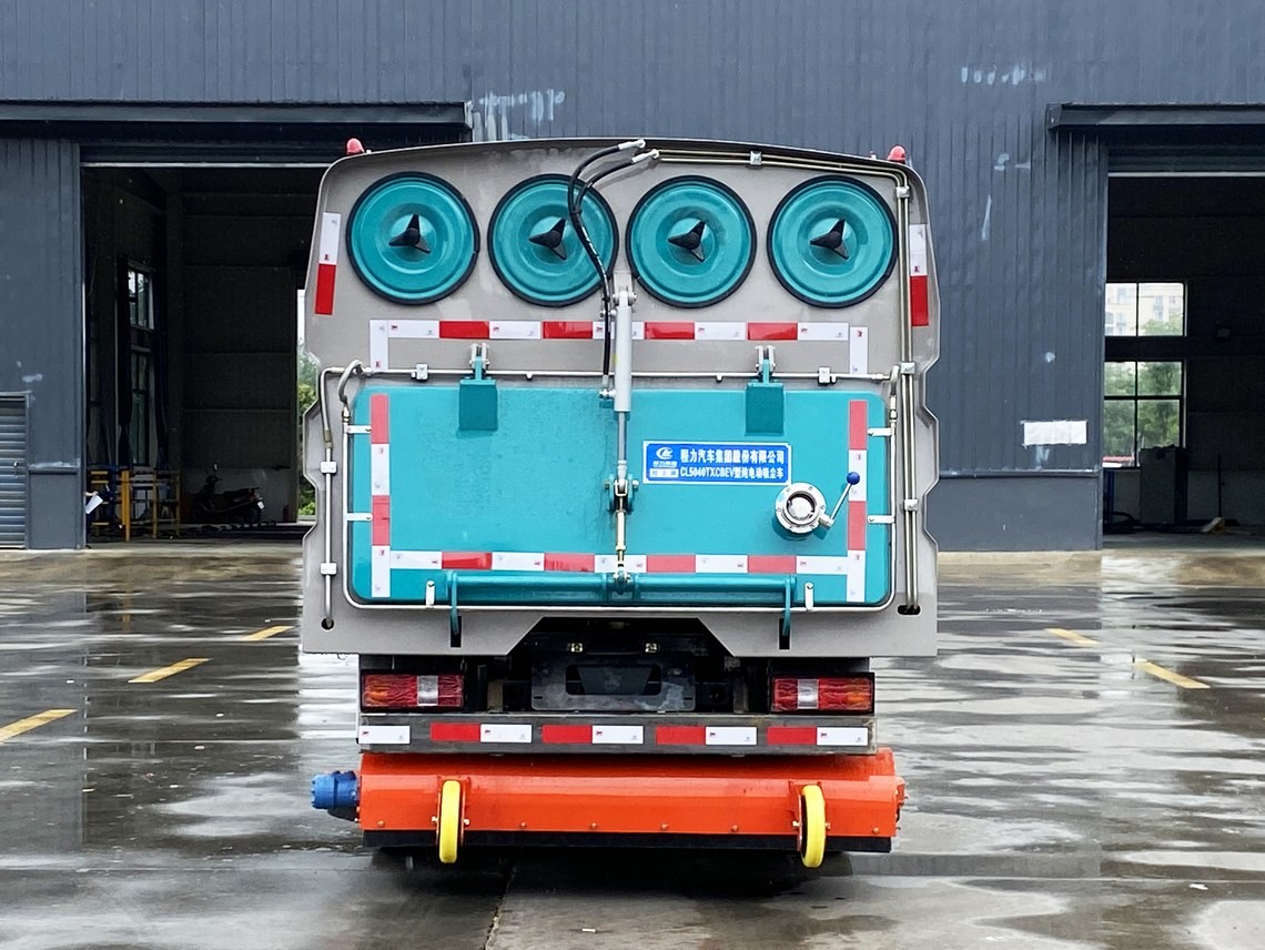 东风华神3.5方纯电动吸尘车