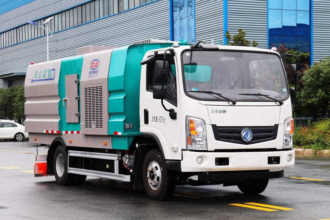 东风华神5.5方纯电动吸尘车