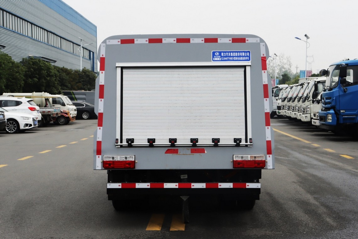 比亚迪T4纯电动路面清洗车