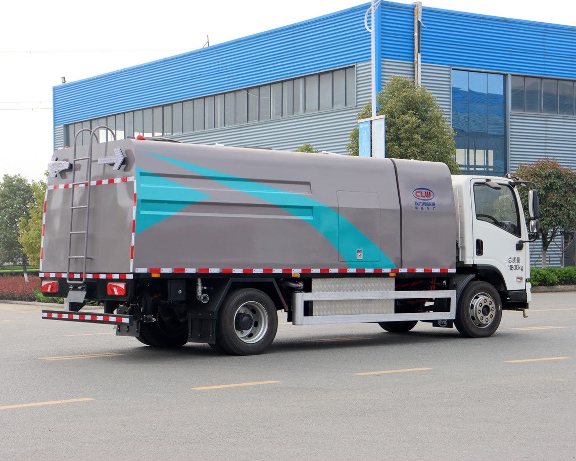 比亚迪T7纯电动护栏清洗车