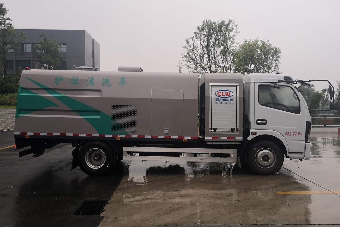 东风凯普特纯电动护栏清洗车