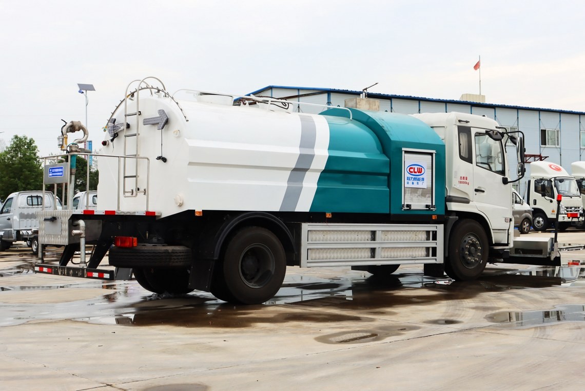 东风天锦纯电动路面清洗车