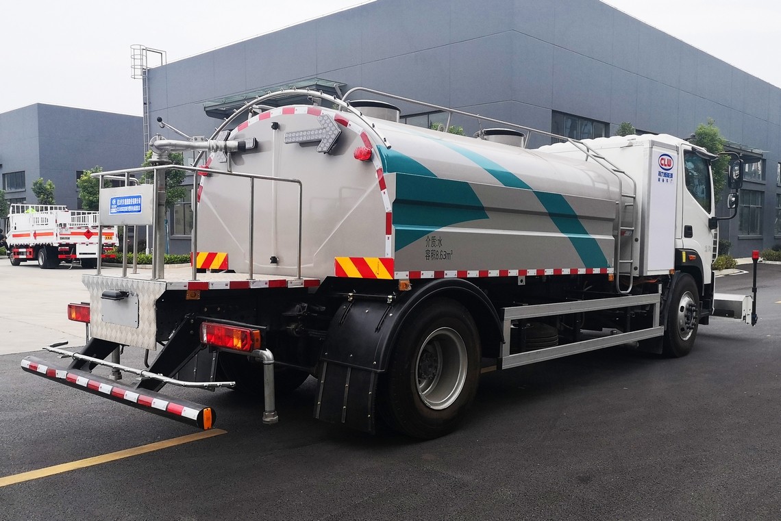 福田欧马可纯电动路面清洗车