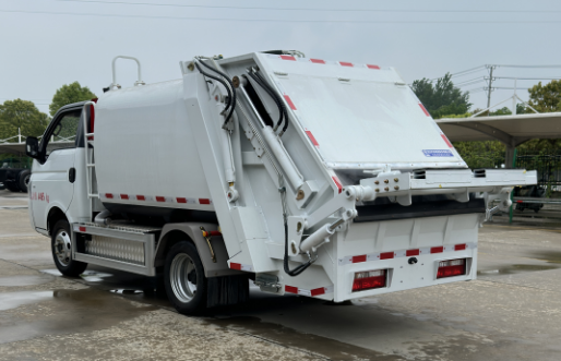 4.5t纯电动压缩式垃圾车