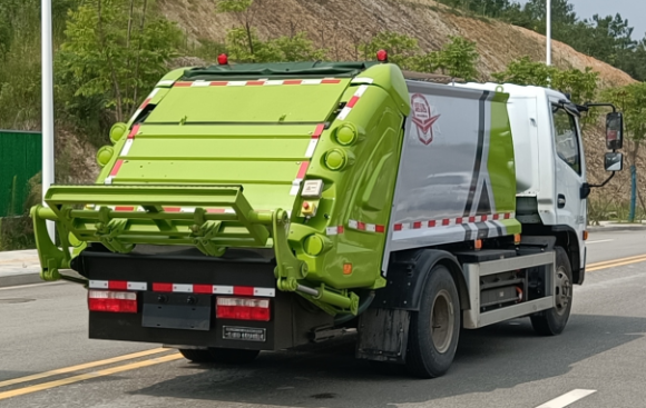 9t纯电动压缩垃圾车