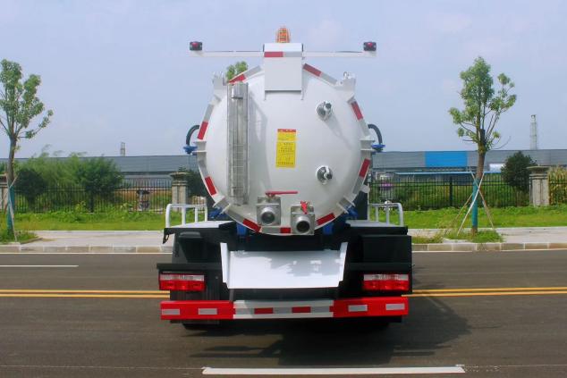 9t纯电动吸污车 凯普特