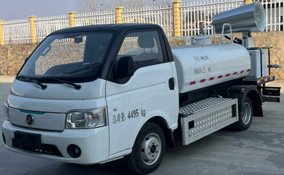 4.5T纯电动多功能抑尘车