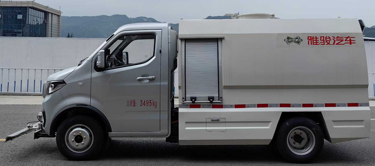 3.5t纯电动路面养护车 长安