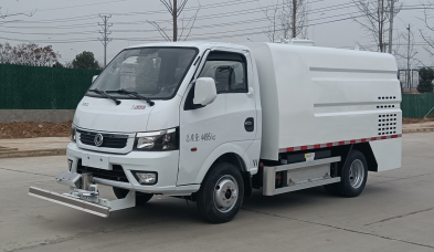 4.5t纯电动路面养护车简介 东风途逸