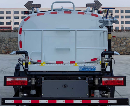 10t纯电动洒水车