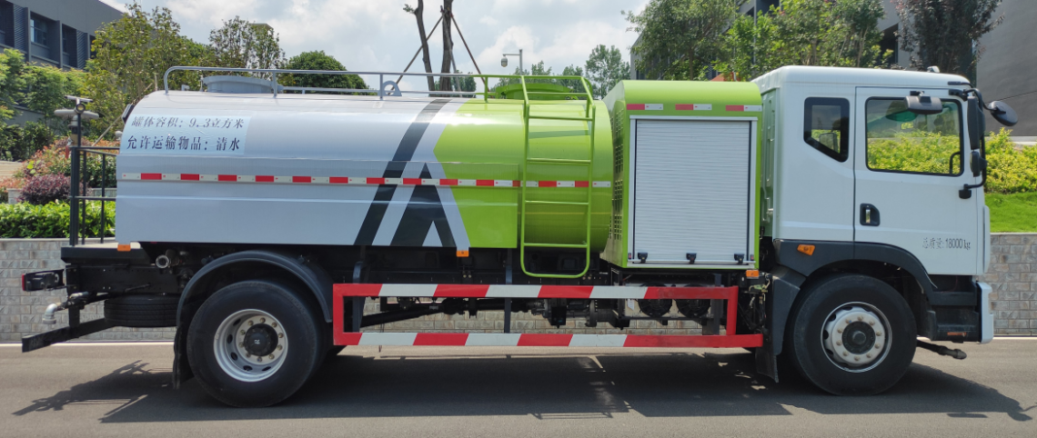 18t纯电动洒水车