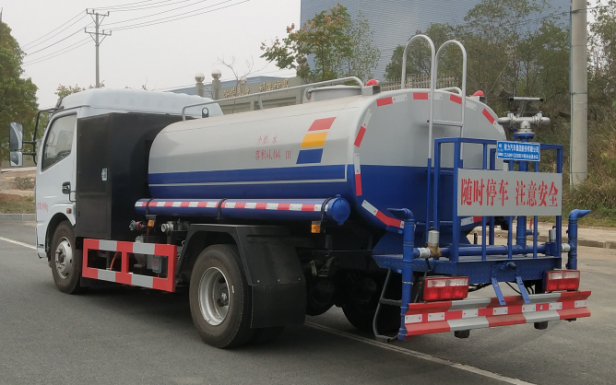 9t纯电动洒水车 东风凯普特