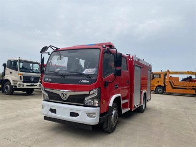 东风福瑞卡4方水罐消防车