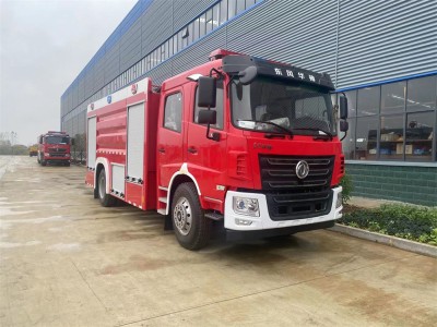 东风华神8方水罐消防车