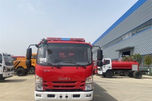 五十铃700p泡沫消防车