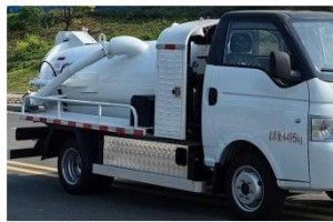 4.5T纯电动吸污车 程力