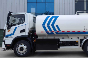 12t纯电动多功能抑尘车