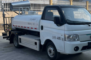 4.5T纯电动多功能抑尘车