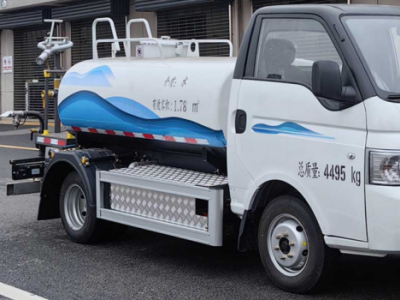 4.5T纯电动洒水车 程力
