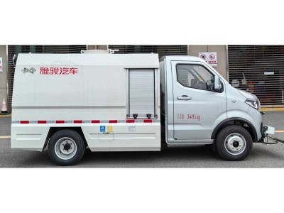 3.5t纯电动路面养护车 长安